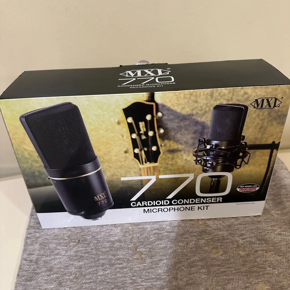 770 Cardioid Condenser Microphone - Black